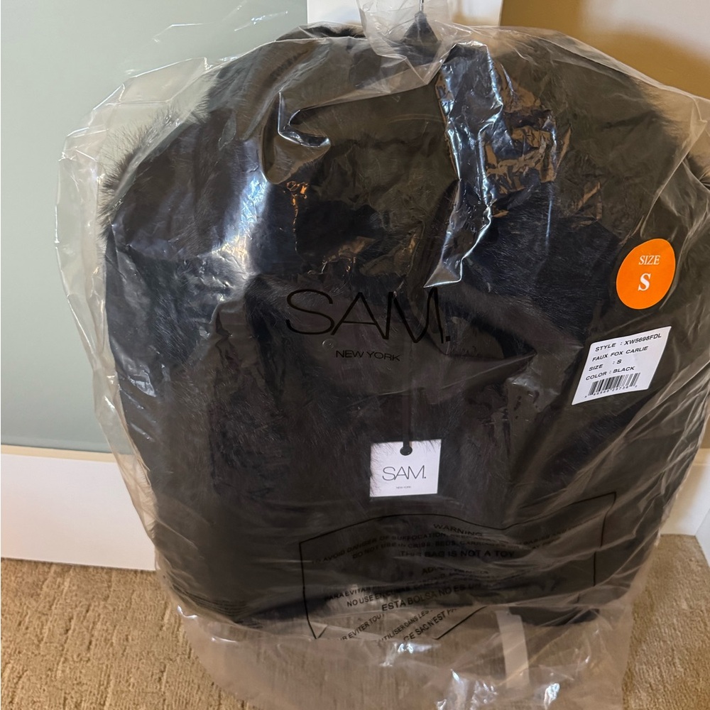 SAM. NYC Faux Fox Carlie Jacket Small BNWT - Picture 9 of 10